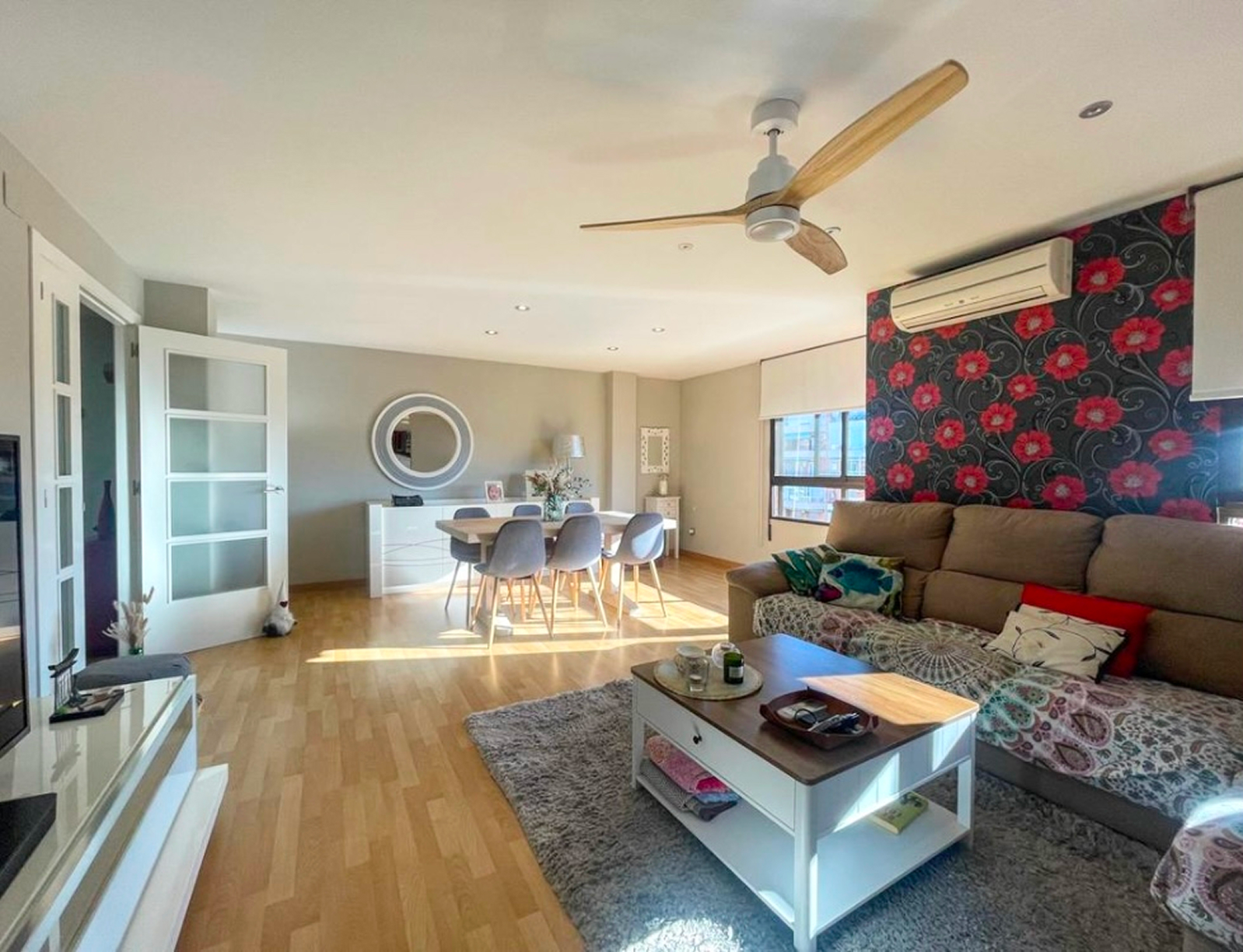 Fabuloso piso con garaje 1