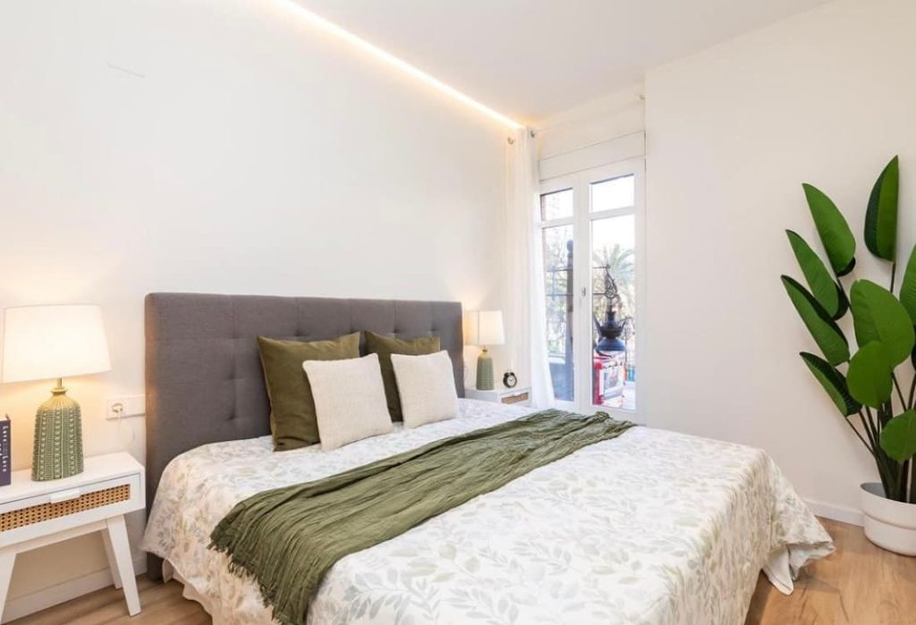 Piso en plena “Finca Roja” 2